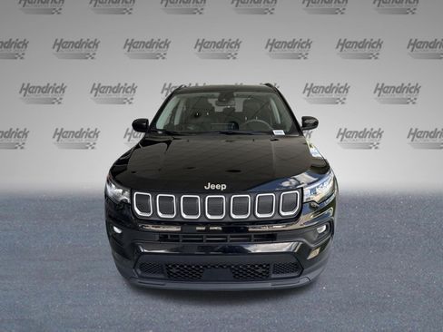 Used 2022 Jeep Compass Latitude AWD/4WD image 3