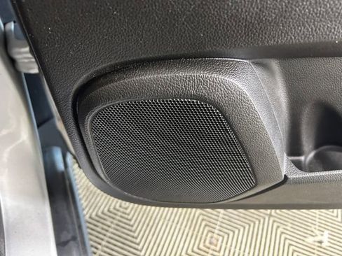 Used 2013 Cadillac SRX Luxury image 30