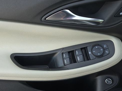 Used 2023 Buick Encore GX Select image 10