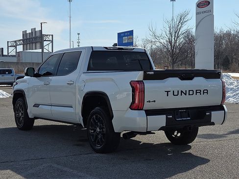 Used 2024 Toyota Tundra Platinum image 4