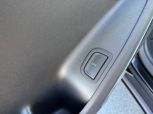 New 2026 Chevrolet Traverse High Country image 33