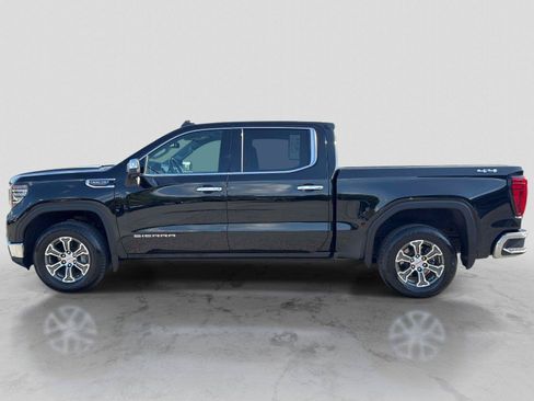 Used 2025 GMC Sierra 1500 SLT AWD/4WD image 8