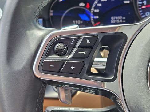 Used 2019 Porsche Cayenne S image 14