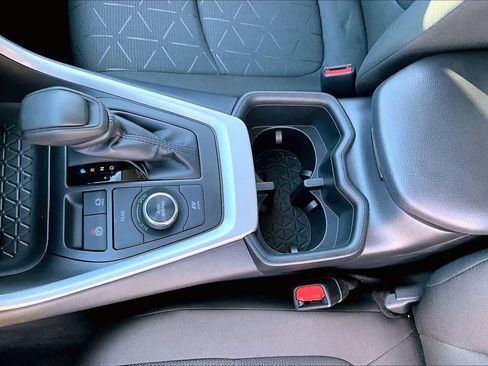 Used 2025 Toyota RAV4 XLE image 14