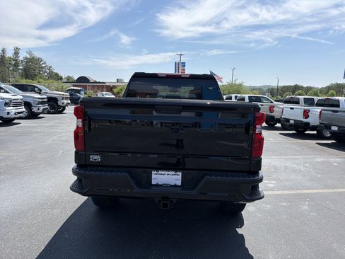 New 2026 Chevrolet Silverado 1500 Custom Trail Boss AWD/4WD image 6