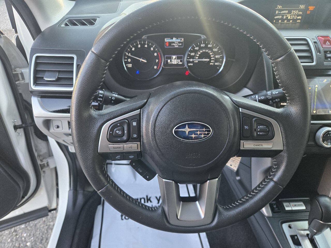 Used 2017 Subaru Forester 2.5i Limited AWD/4WD image 10