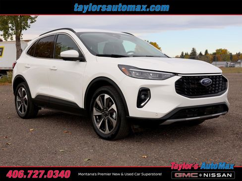 Used 2023 Ford Escape Platinum image 2