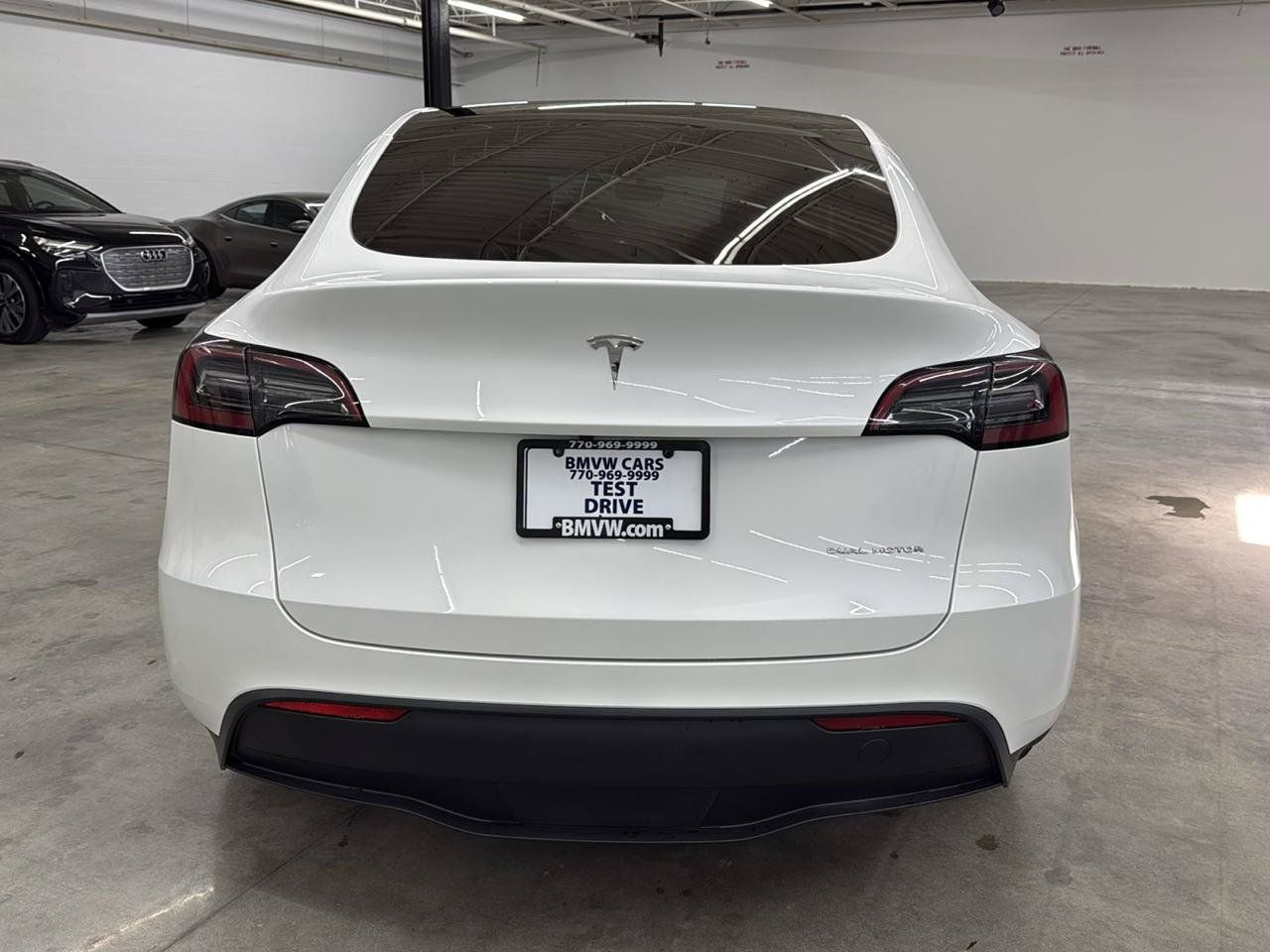 Used 2023 Tesla Model Y Long Range AWD/4WD image 9