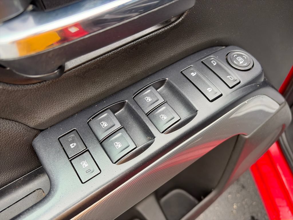 Used 2018 Chevrolet Silverado 1500 LT w/ All Star Edition AWD/4WD image 16