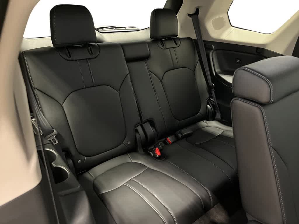 New 2026 Honda Pilot Touring image 23