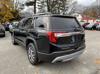 Used 2023 GMC Acadia SLT video 3