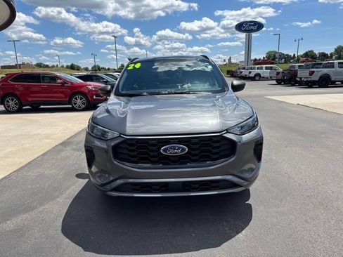 Used 2024 Ford Escape ST-Line w/ Tech Pack #1 AWD/4WD image 8
