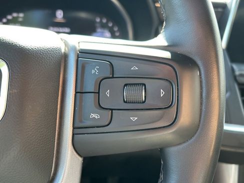 Used 2023 GMC Yukon SLT image 21