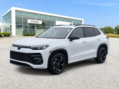 New 2026 Volkswagen Tiguan SE R-Line AWD/4WD image 1