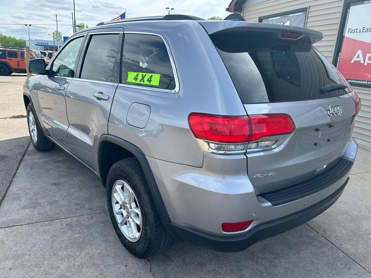 Used 2018 Jeep Grand Cherokee Laredo AWD/4WD image 7