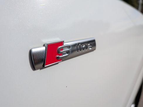 Used 2023 Audi Q3 2.0T Premium Plus w/ Premium Plus Package image 38