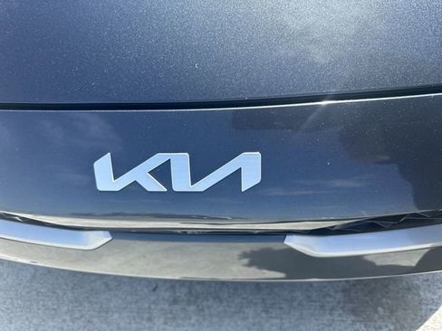 Used 2024 Kia Forte LXS image 10