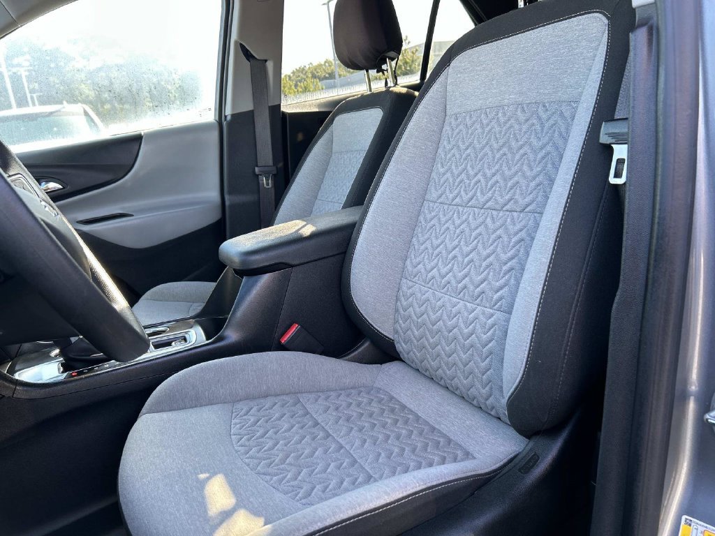 Used 2023 Chevrolet Equinox LS w/ LS Convenience Package FWD image 23