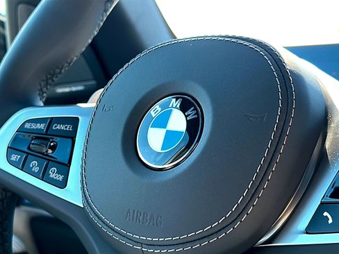 New 2026 BMW X5 xDrive40i w/ M Sport Package AWD/4WD image 20