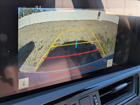 Used 2023 Lexus ES 300h w/ Premium Package image 7