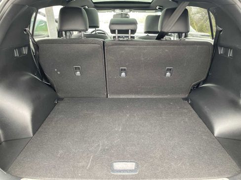 Used 2022 Kia Sportage Nightfall Edition image 32