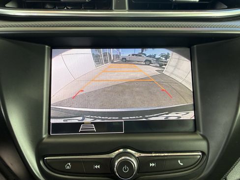 Used 2022 Chevrolet TrailBlazer LT image 19