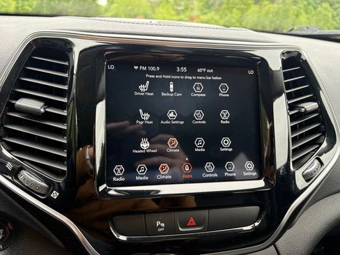 Used 2019 Jeep Cherokee Limited AWD/4WD image 21