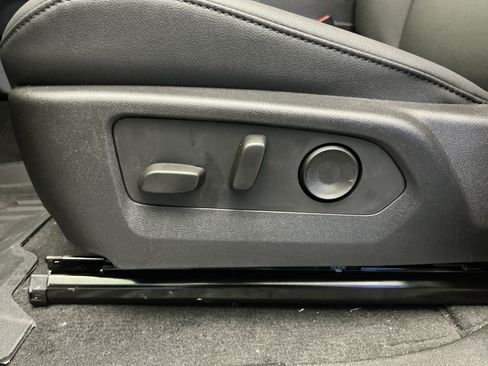 New 2026 Chevrolet Colorado Trail Boss AWD/4WD image 13