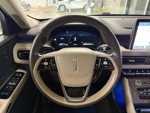 Used 2022 Lincoln Aviator Grand Touring w/ Equipment Group 301A AWD/4WD image 13