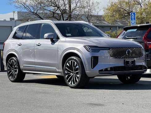 Certified 2026 Volvo XC90 B6 Plus w/ Protection Package Premier AWD/4WD image 10