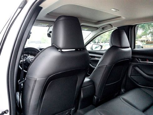 New 2026 MAZDA MAZDA3 2.5 S Sedan w/ Preferred Pkg image 19