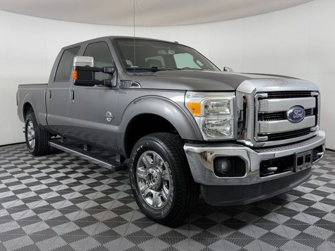 Used 2014 Ford F250 Lariat w/ Chrome Package image 7