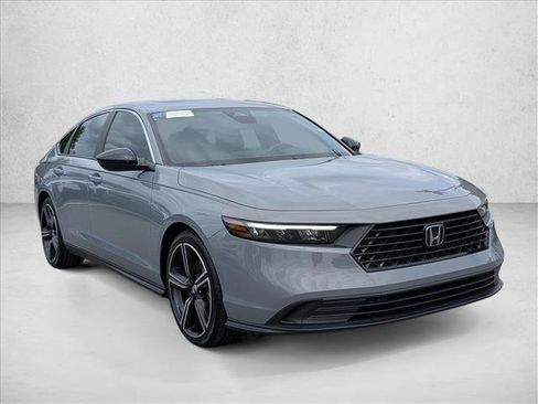 Certified 2025 Honda Accord Sport image 3