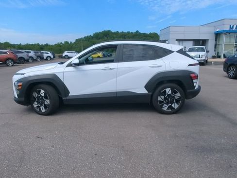 Used 2025 Hyundai Kona SEL FWD image 32