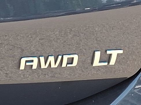 Used 2018 Chevrolet Equinox LT AWD/4WD image 30