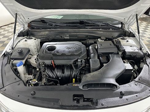 Used 2019 Kia Optima LX image 27