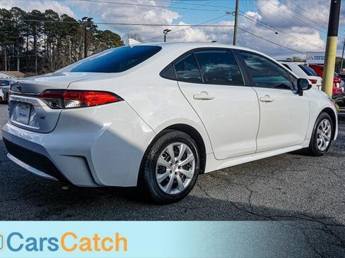 Used 2021 Toyota Corolla LE image 15