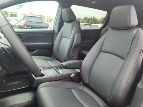 Used 2026 Honda Odyssey Sport-L image 18