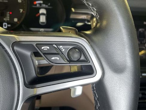 Certified 2020 Porsche Macan AWD/4WD image 42