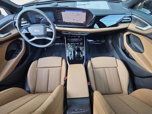 Used 2025 Audi A5 2.0T Premium Plus w/ Premium Plus AWD/4WD image 17