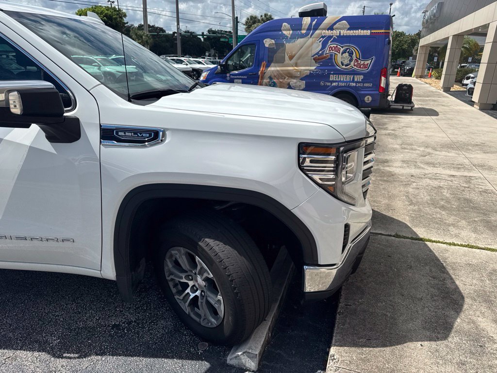 Used 2024 GMC Sierra 1500 SLT RWD image 16