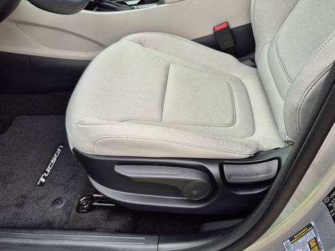 New 2026 Hyundai Tucson SE FWD image 19