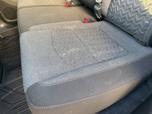 Used 2023 Chevrolet Equinox LT AWD/4WD image 21
