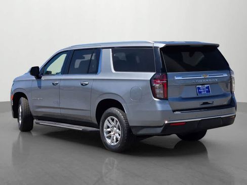 Used 2023 Chevrolet Suburban LT AWD/4WD image 4