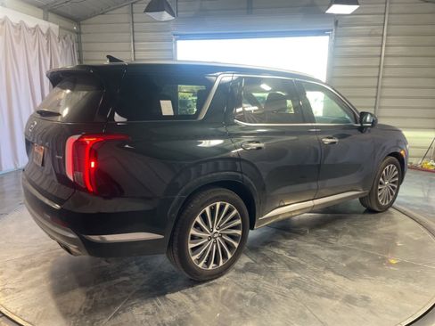 Used 2025 Hyundai Palisade Calligraphy image 5