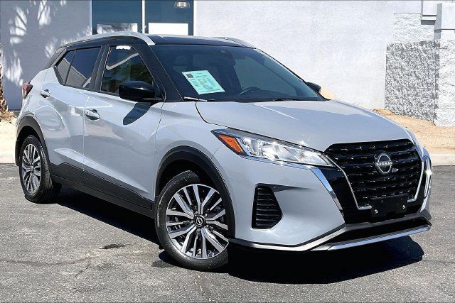 Certified 2023 Nissan Kicks SV FWD image 12