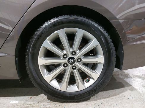 Used 2016 Hyundai Sonata Limited image 35