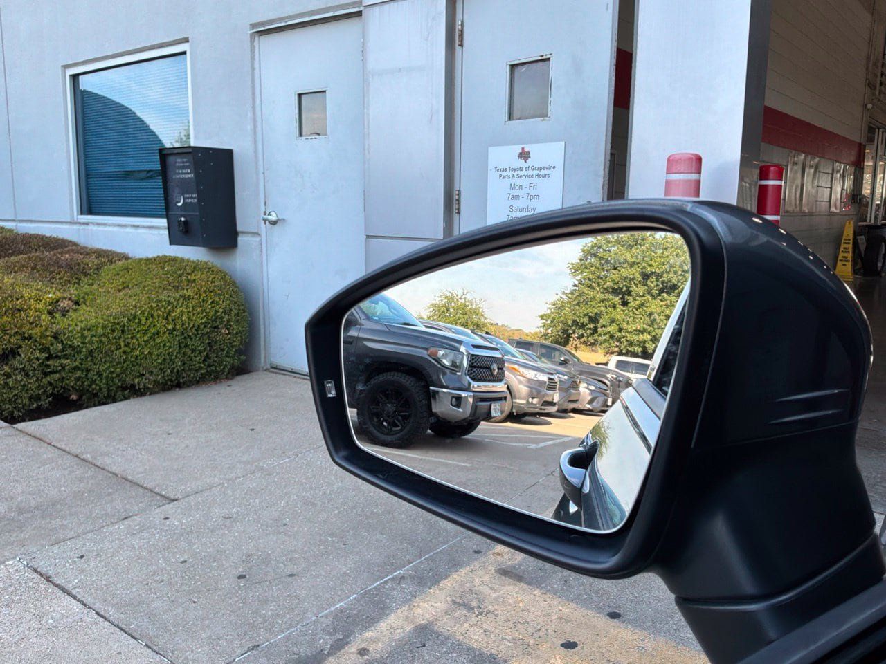 Used 2023 Volkswagen Tiguan S w/ Driver Assistance Package FWD image 21