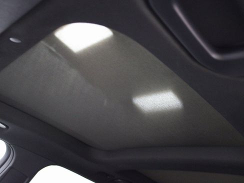 Used 2022 Mercedes-Benz GLC 300 4MATIC image 10