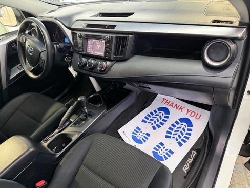 Used 2016 Toyota RAV4 LE image 21